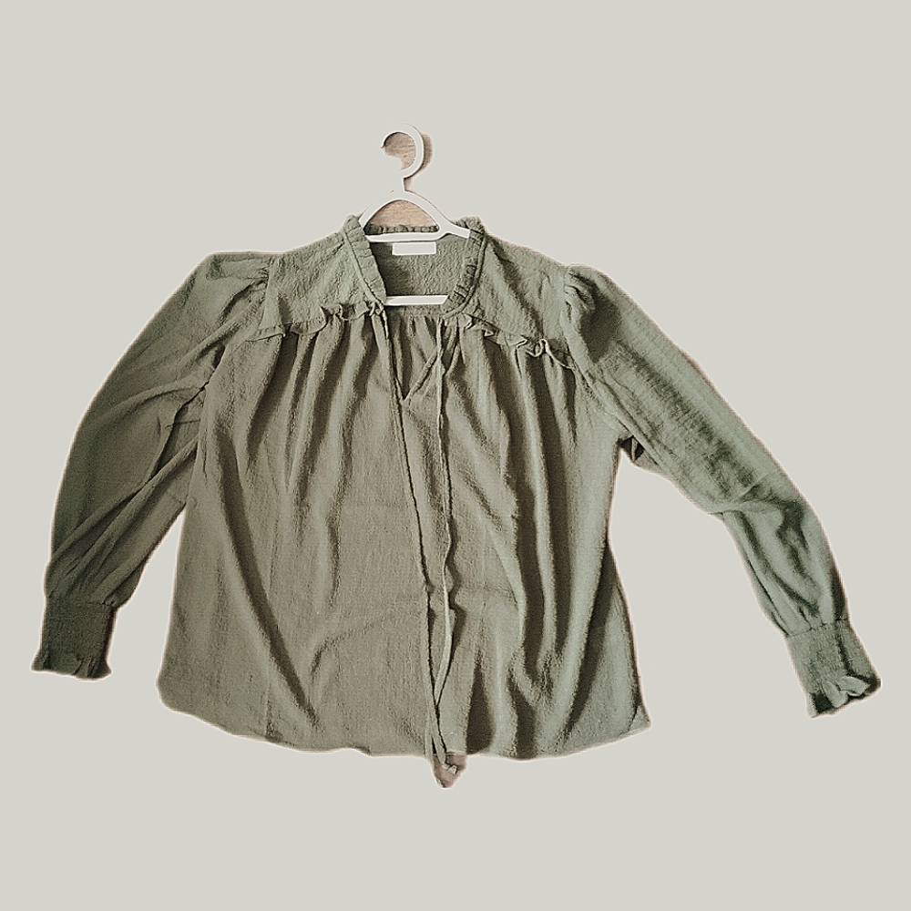 Suzy Shier blouse large army green
